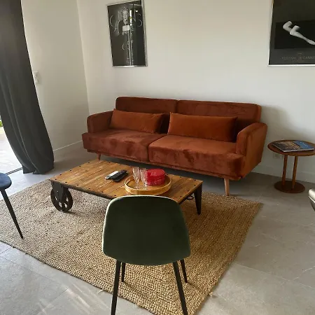 Modern Cosy Two Bedrooms In , Large Terrace, 5 Minutes From Croisette *