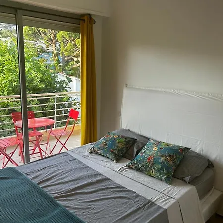 Modern Cosy Two Bedrooms In , Large Terrace, 5 Minutes From Croisette Apartment *
